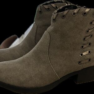 Bluefish Grey Canvas Booties – Size 7